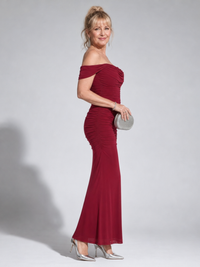 Wesel | Off Shoulder Fitted Silhouette Midi Dress