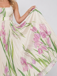 Vimele | Pleated Sleeveless Square Neck Midi Dress