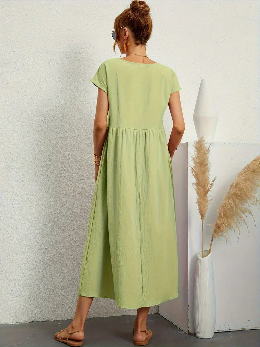 HEIKE | FLOWING MIDI DRESS OF TIMELESS ELEGANCE