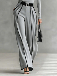 Vera™ | Elegant set with contrasting detail