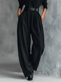 Lisa™ | 2-piece black set with belt