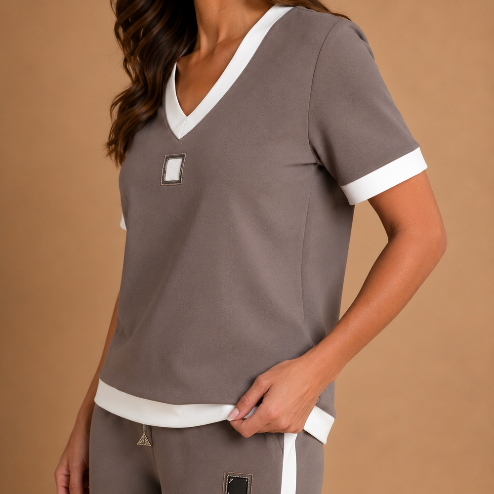 BAILEY | Women's Loose Set with Top and Pants with V-Neck