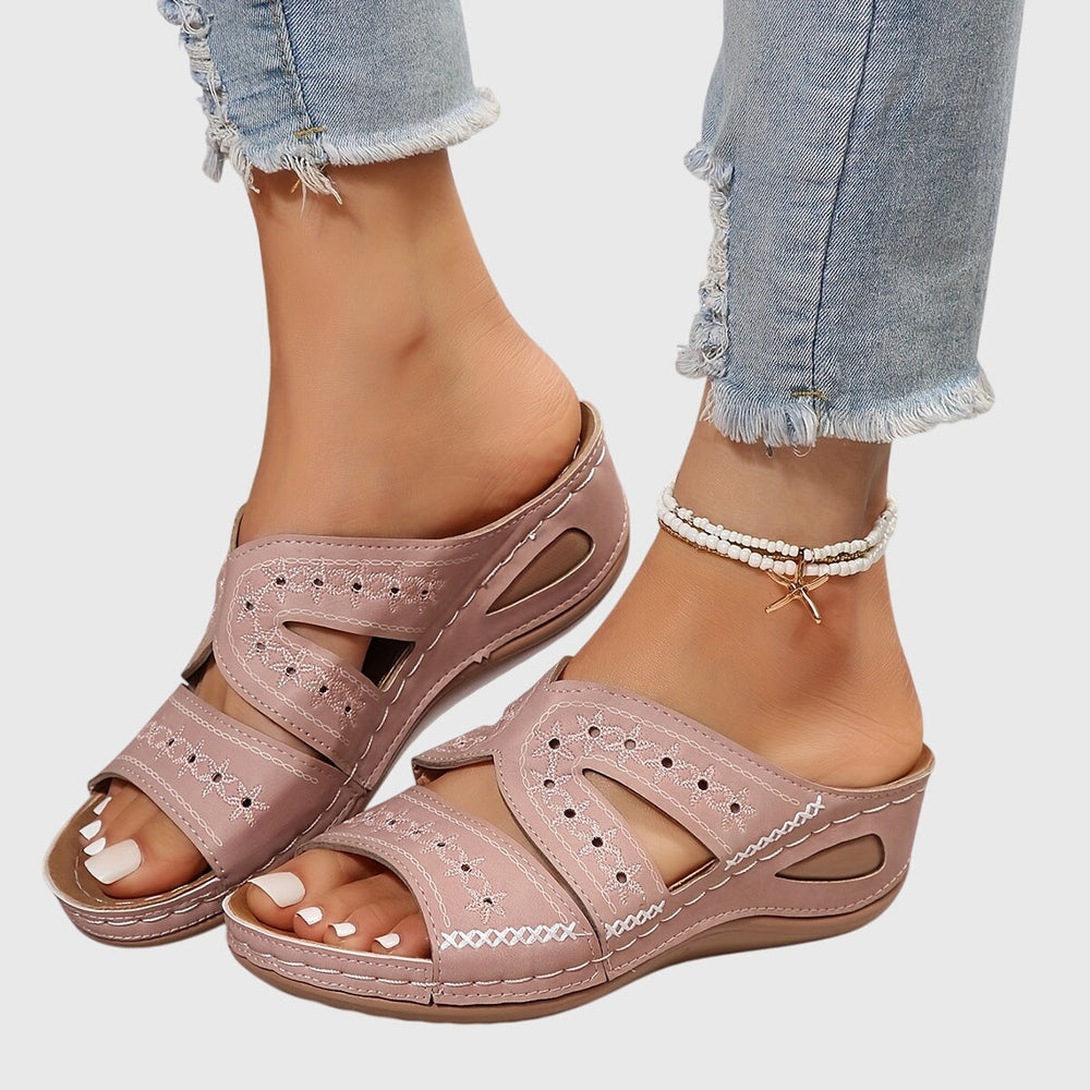 Noëlle | Lightweight Sandals