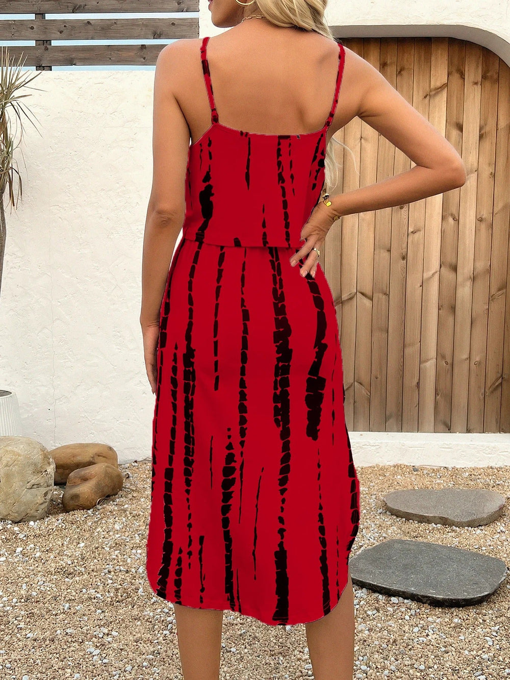 Luna | Midi dress with thin straps