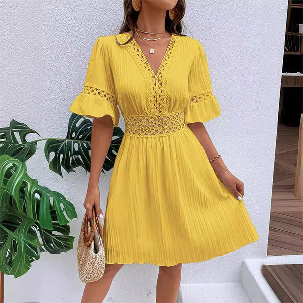 Clara | Comfortable Summer Dress with Lace Details